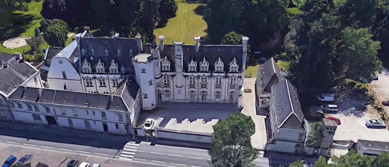 Charmant Studio Au Calme Tout Confort Dans Chateau Neo Gothique Proche Zenith Comet Orleans Parking Voiture Gratuit Wifi Haut Debit Rue Des Montees Exteriér fotografie